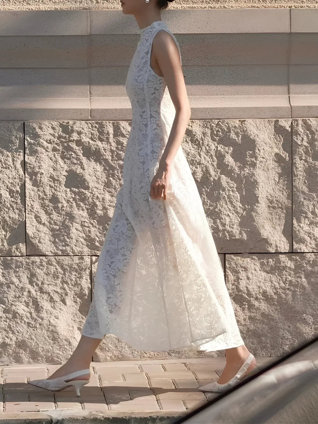 Midi Dress in Textured Lace with Flowers – Carla