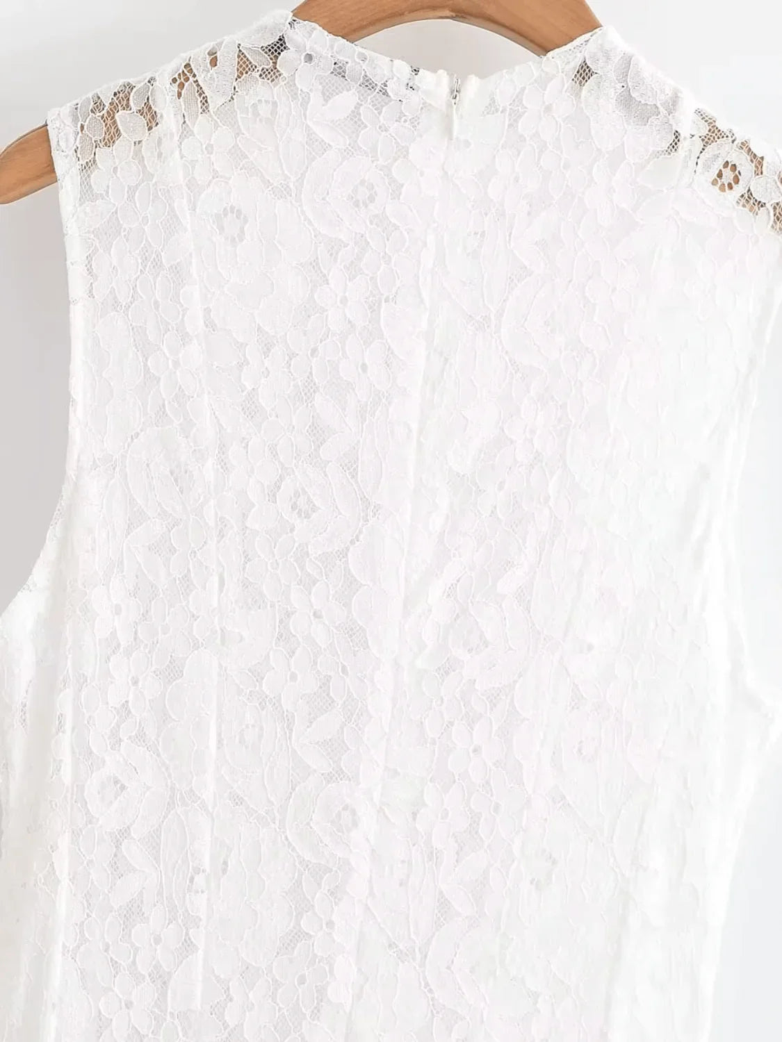 Midi Dress in Textured Lace with Flowers – Carla